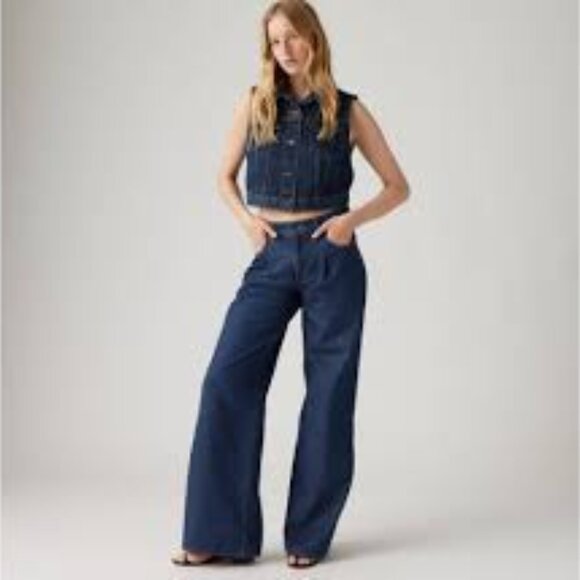 NWT Levi premium women’s baggy dad jeans wide leg 29x32 - Picture 2 of 2